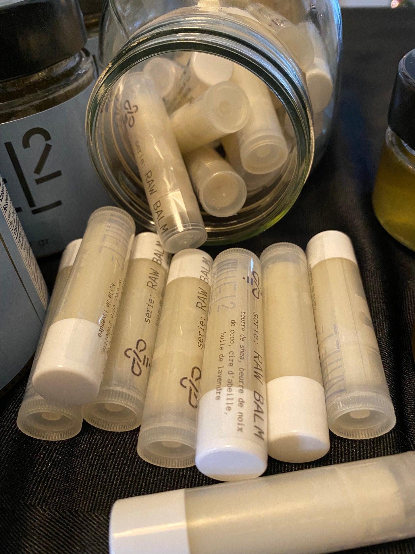 Baume brut pour les lèvres